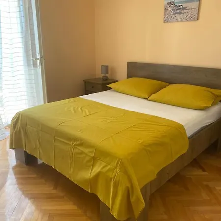 Apartman Bretia 公寓 苏佩塔尔
